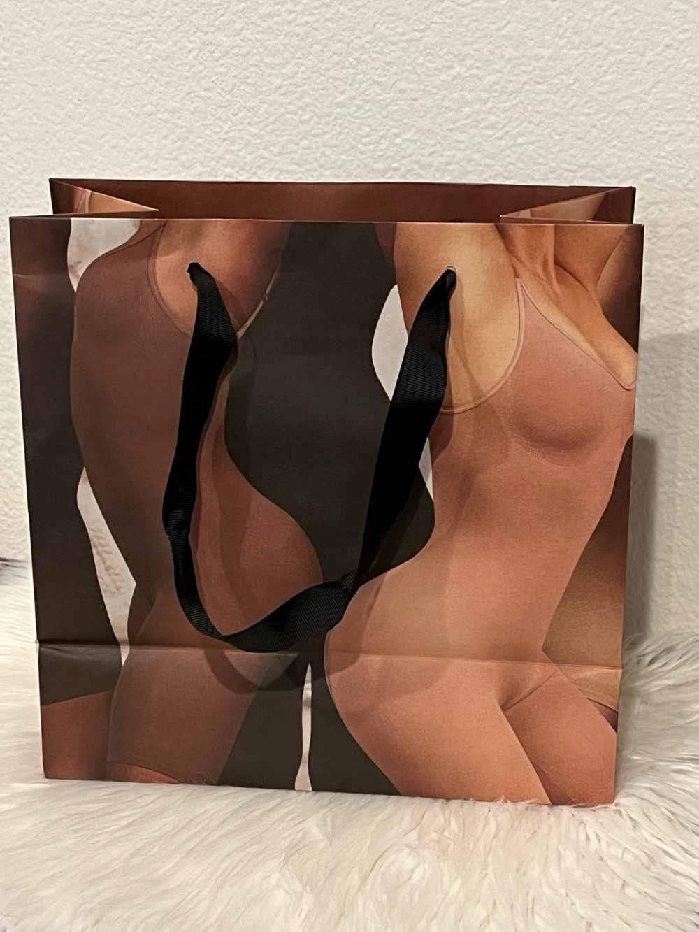 SKIMS Shopping Gift Bag